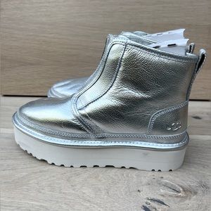 UGG Neumel Platform Zip Shine Boots SIZE 8 NEW